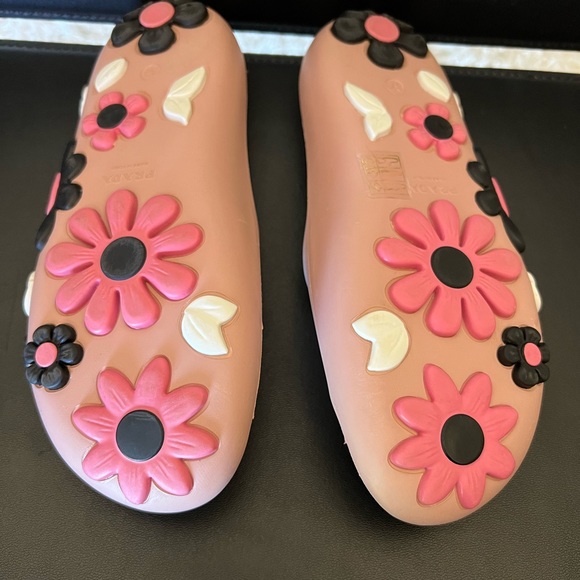 PRADA PINK FLOWER SLIDE/SANDALS 🌸 INSOLE 10" - Picture 2 of 6